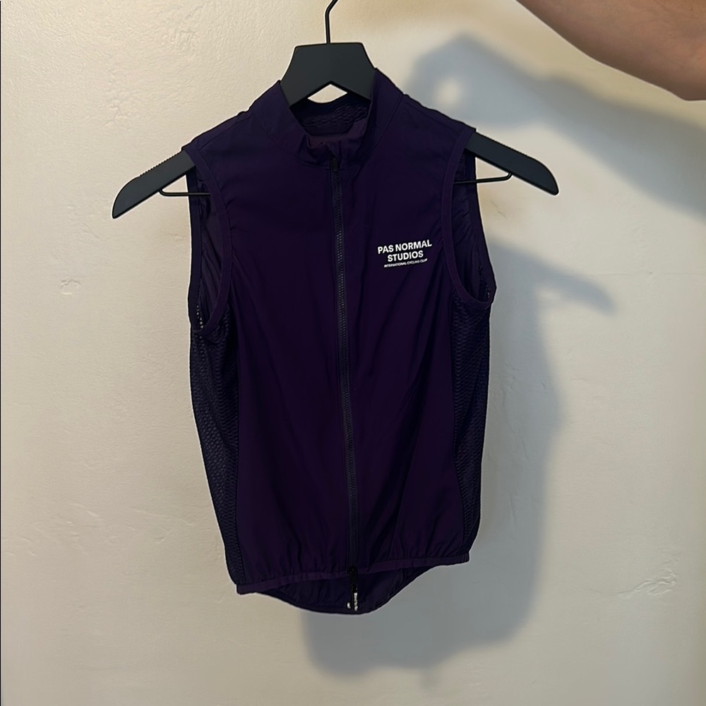 Pas Normal Studios Mechanism Stow Away Purple Vest (Women’s Small)